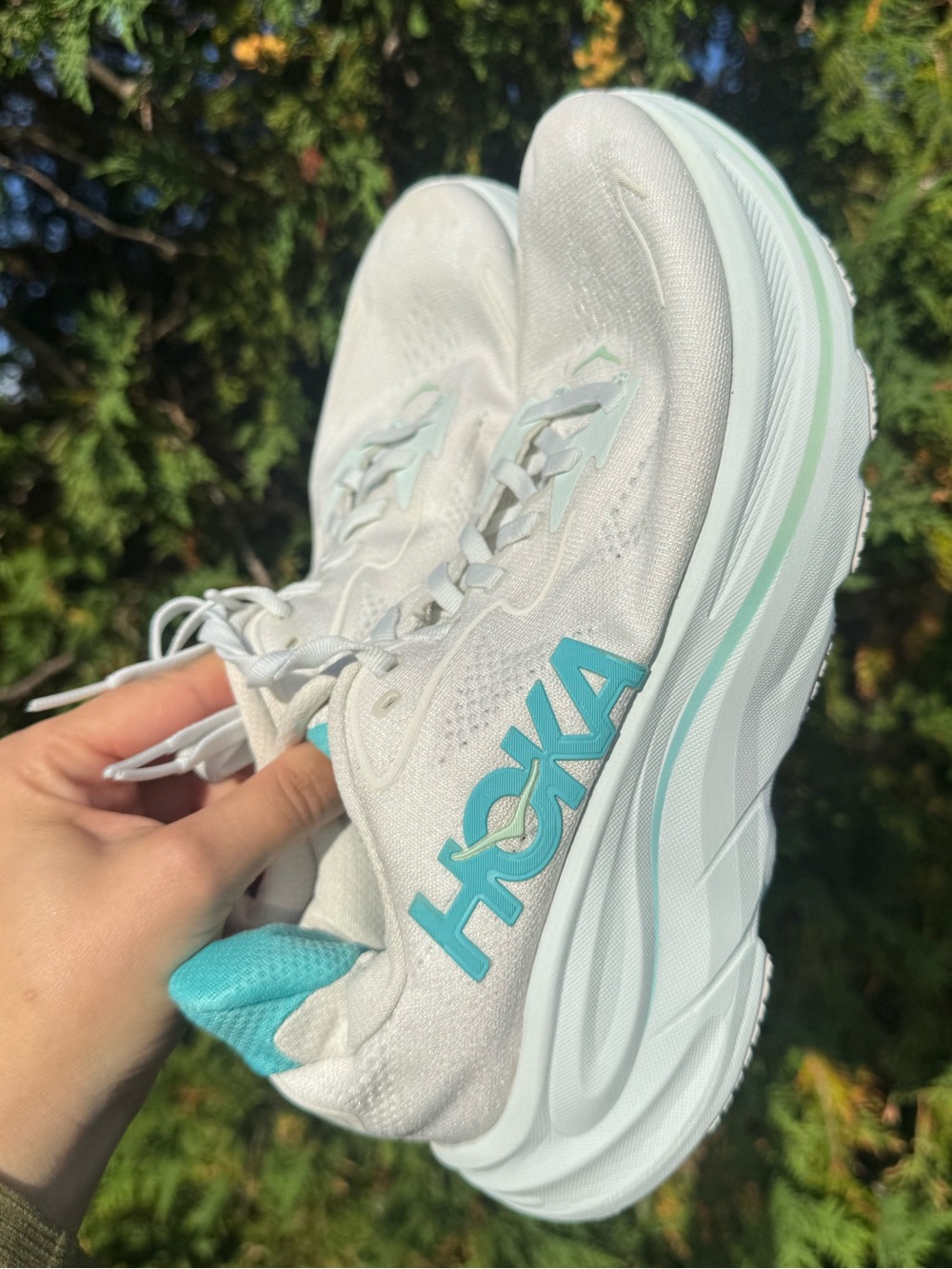 HOKA Clifton 10 athletic shoes women’s Sz 9.5D EUC